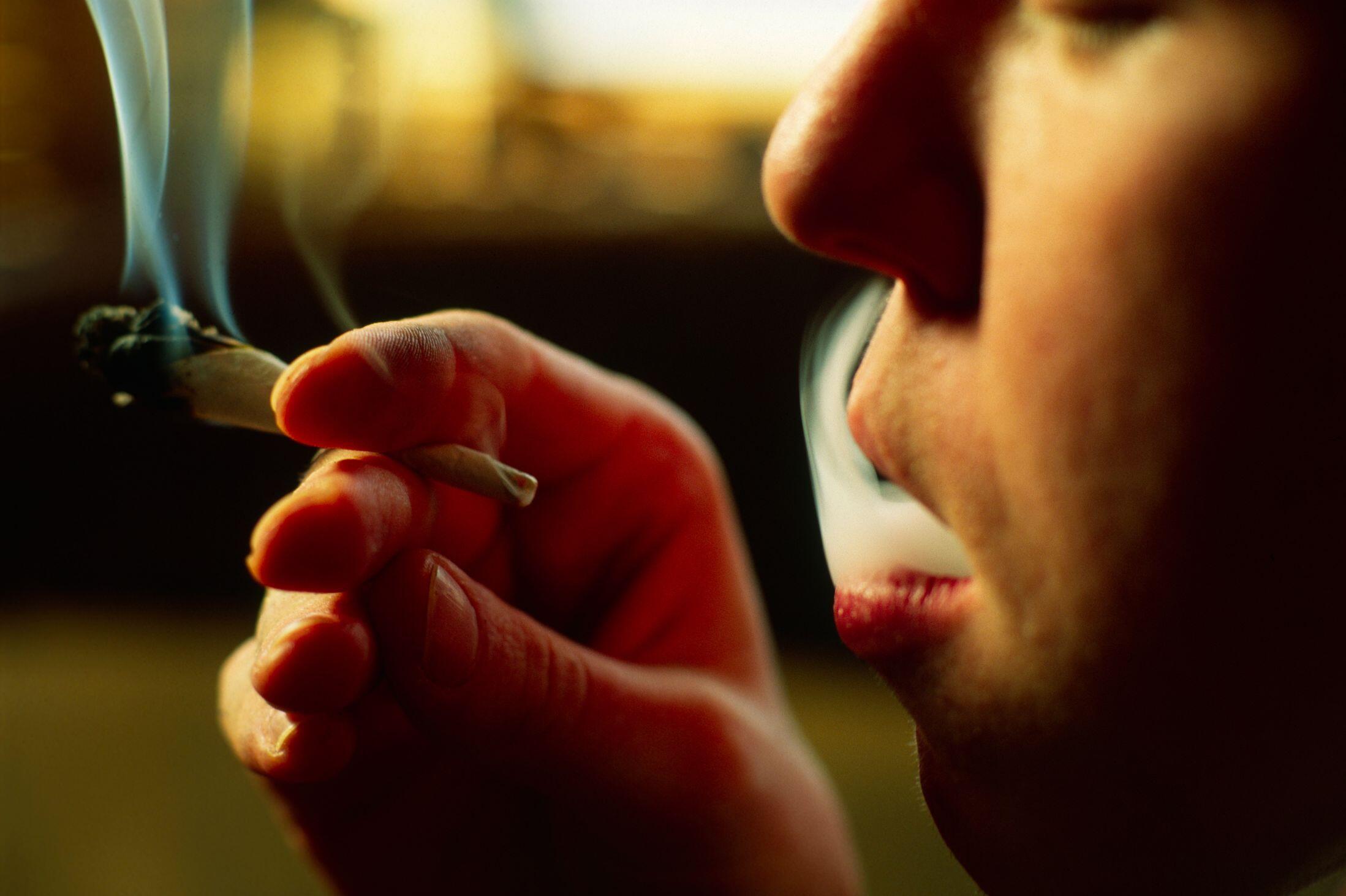 Study: No Link Between Marijuana Use and HIV-Related Mortality