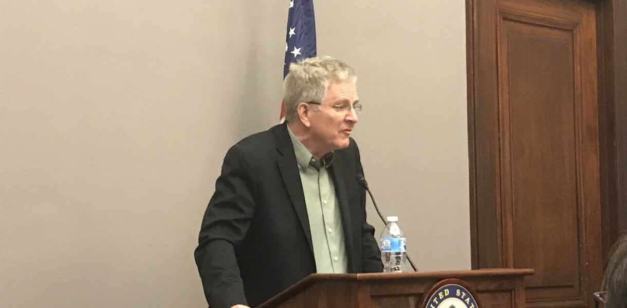 Medible review travel writer and television host rick steves briefs congress on marijuana policy